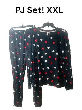 Black Heart-Print Pajama Set - Red & White Hearts